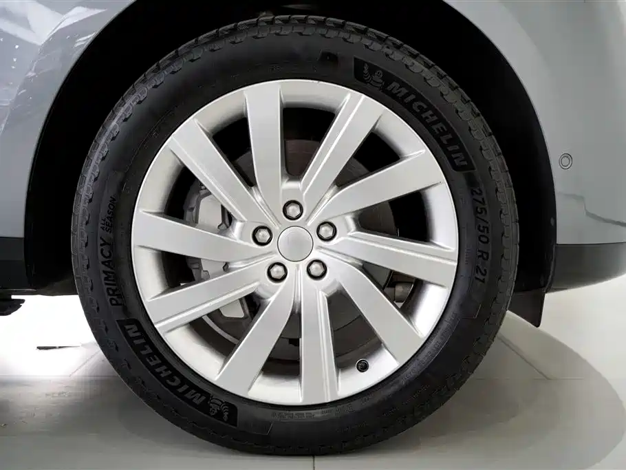 Range Rover 2023 3.0 L6 360PS Vogue Edition