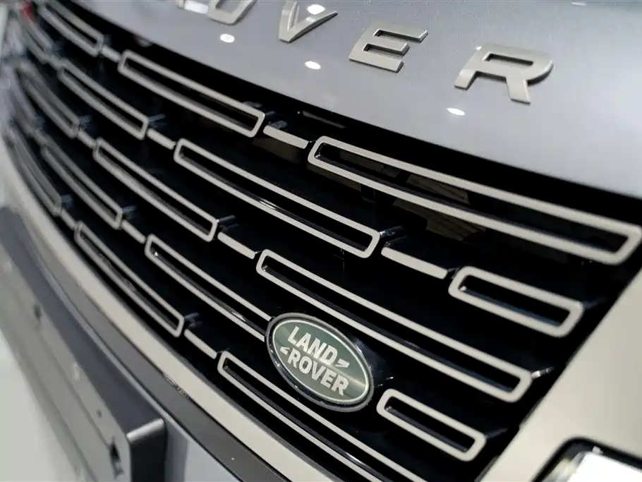 Range Rover 2023 3.0 L6 360PS Vogue Edition