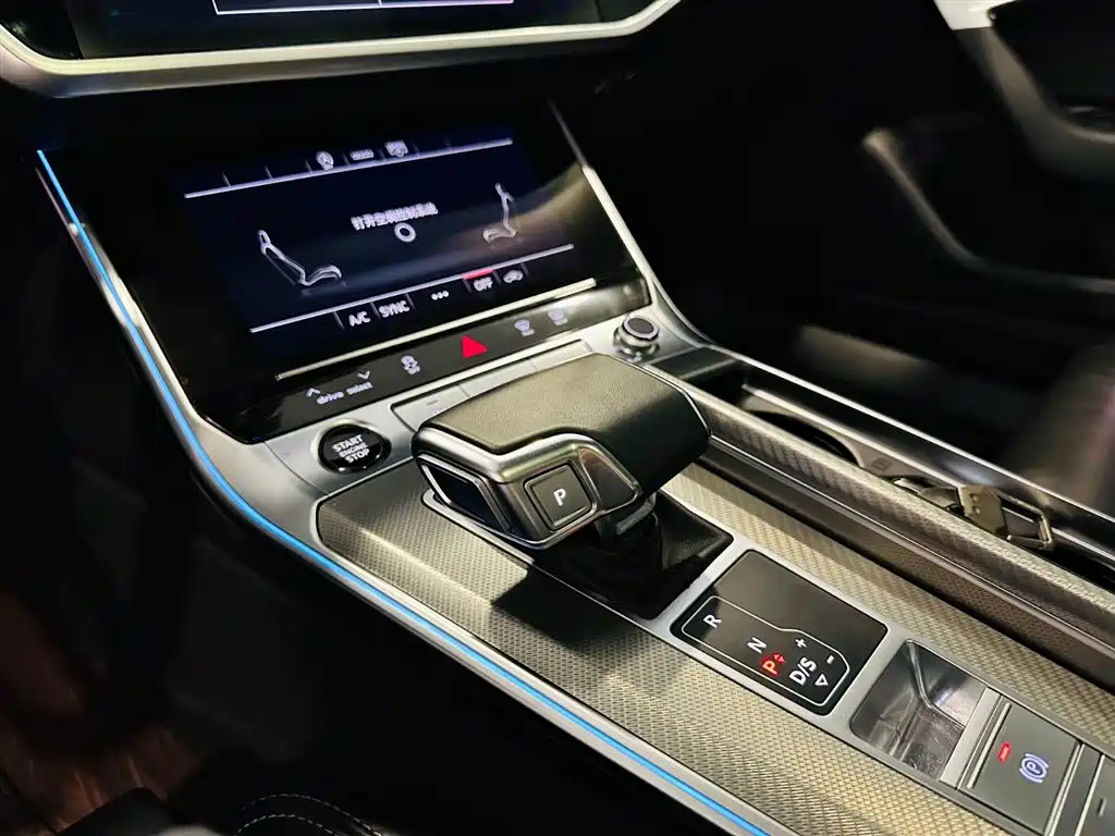Audi A6L 2024 45 TFSI Zhenxuan Dynamic Edition