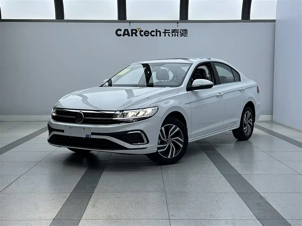 Bora 2025 Facelift 200TSI DSG Yuexing Navigation Edition