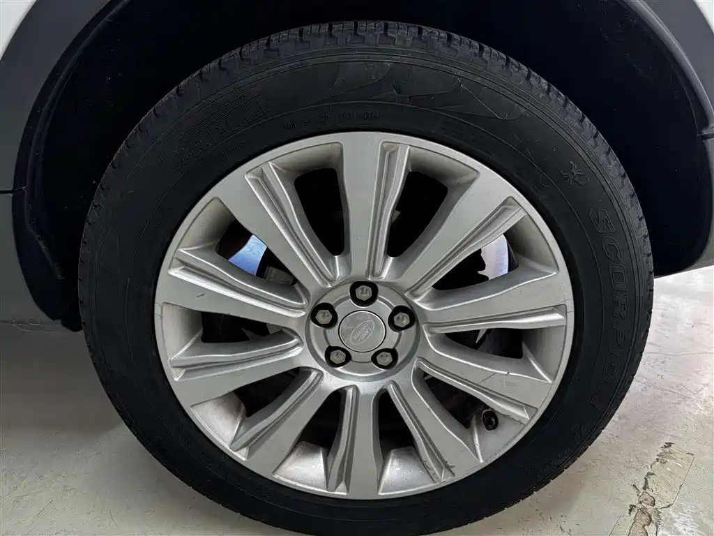 Range Rover Evoque 2015 2.0T 5-door HSE