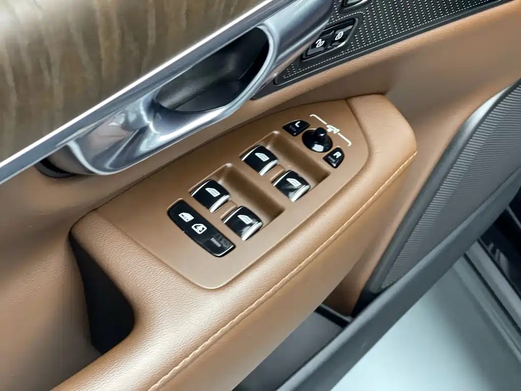 Volvo S90 2025 B5 Inscription