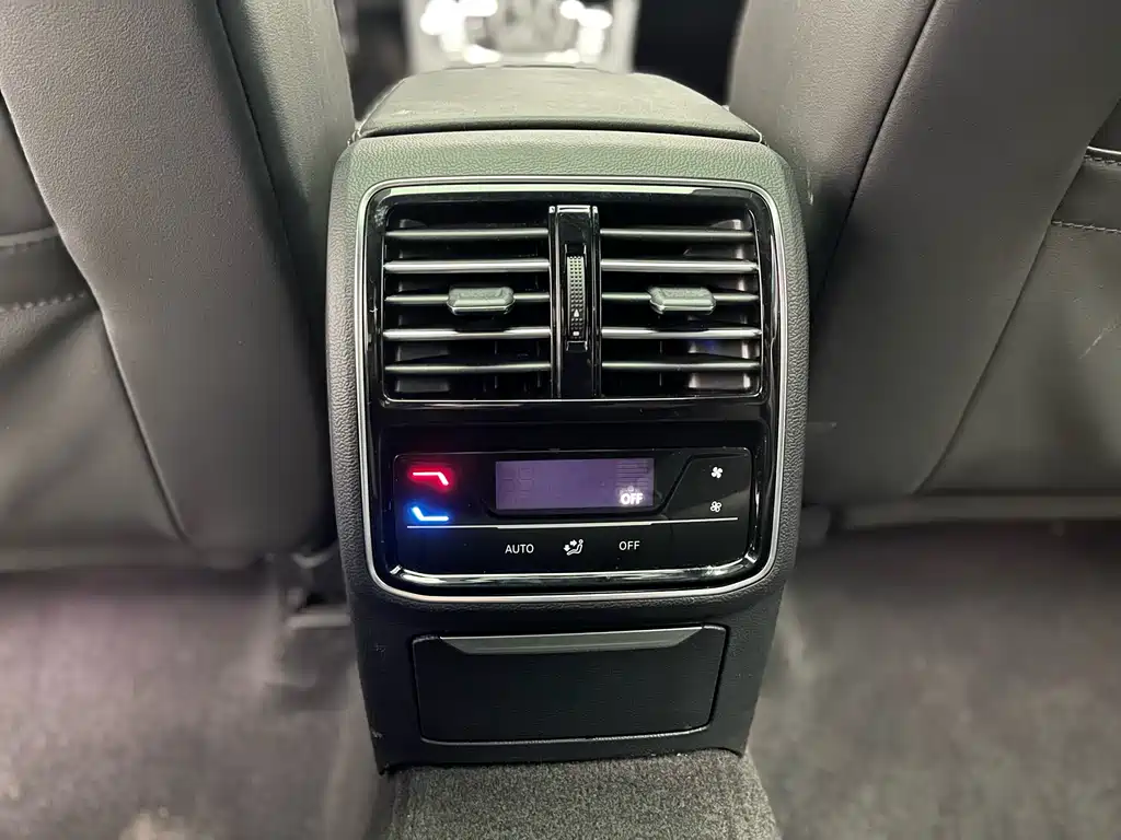 FAW-Volkswagen CC 2021 330TSI Xuanmu Edition