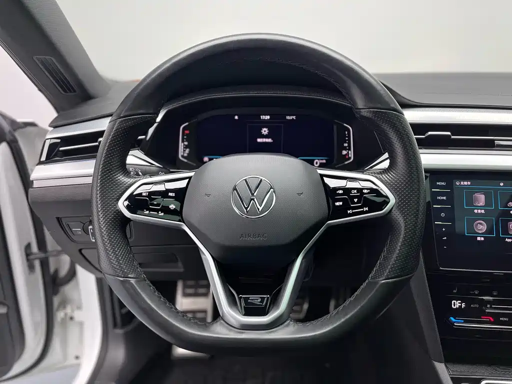 FAW-Volkswagen CC 2021 330TSI Xuanmu Edition