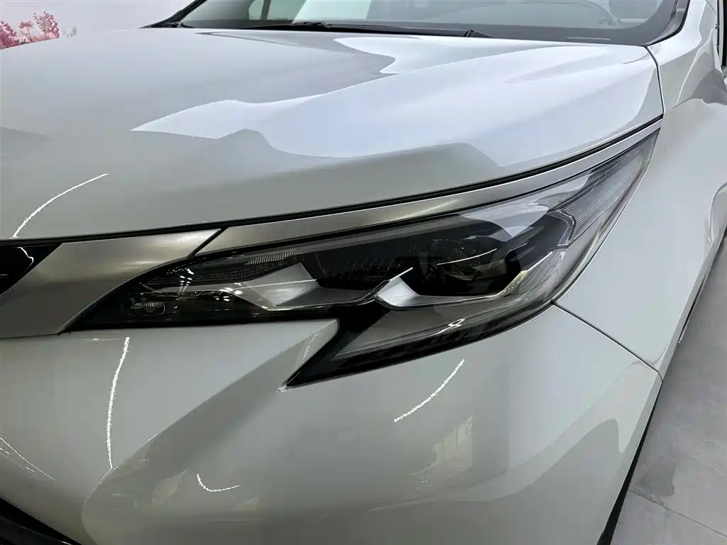Sienna 2021 2.5L Hybrid Luxury Edition