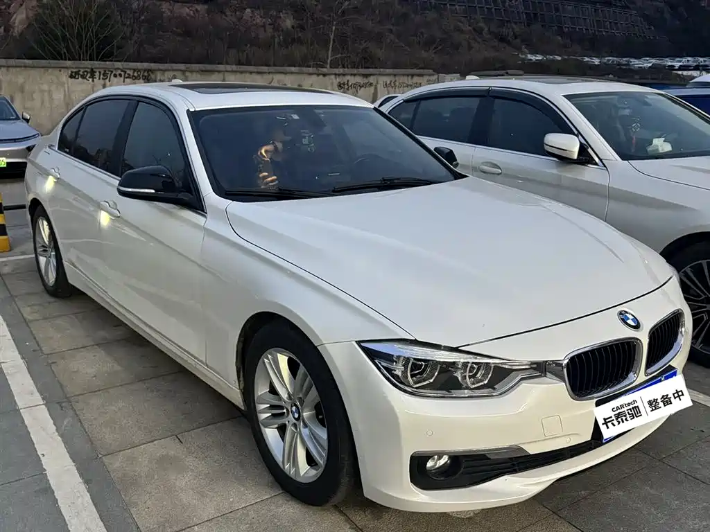 BMW 3 Series 2016 320Li Entry Level