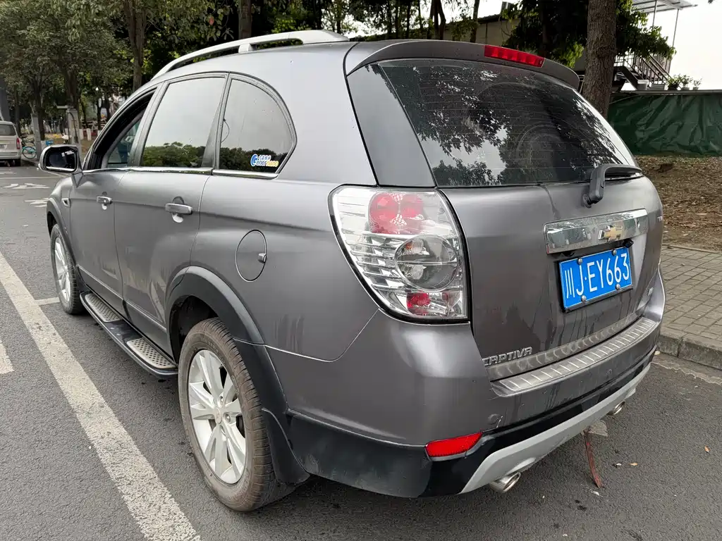 Chevrolet Captiva 2014 2.4L AWD Flagship Edition 7-Seater