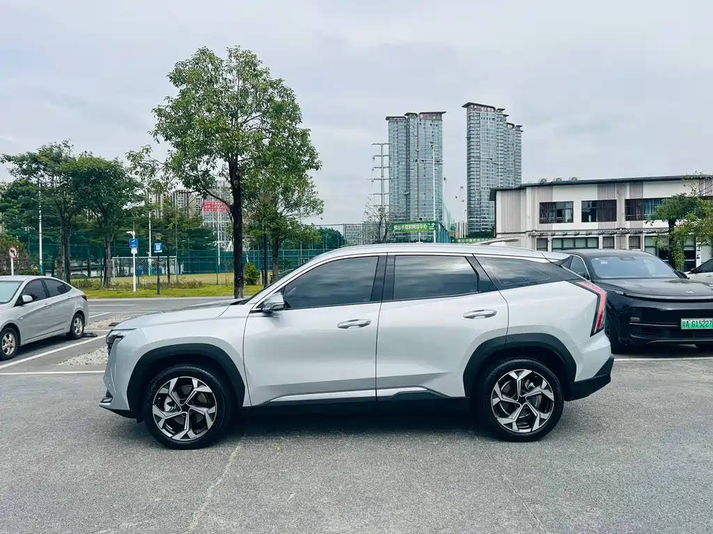 Geely Boyue L 2023 1.5TD DCT Prestige