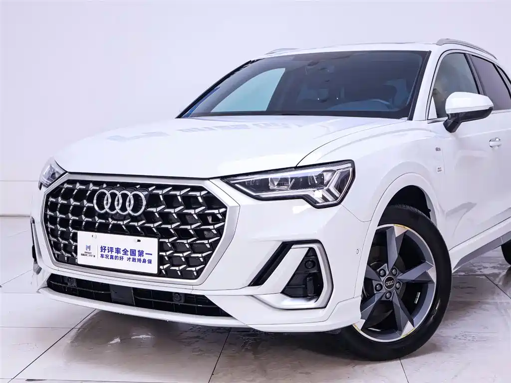 Audi Q3 35 TFSI S line