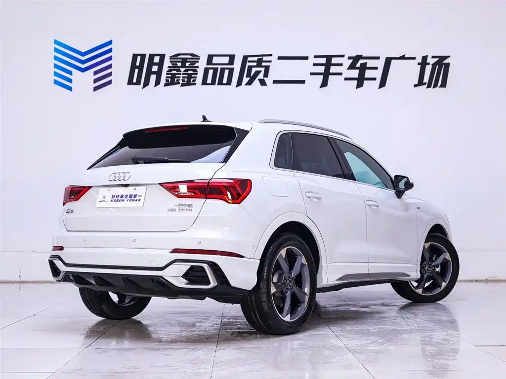 Audi Q3 35 TFSI S line