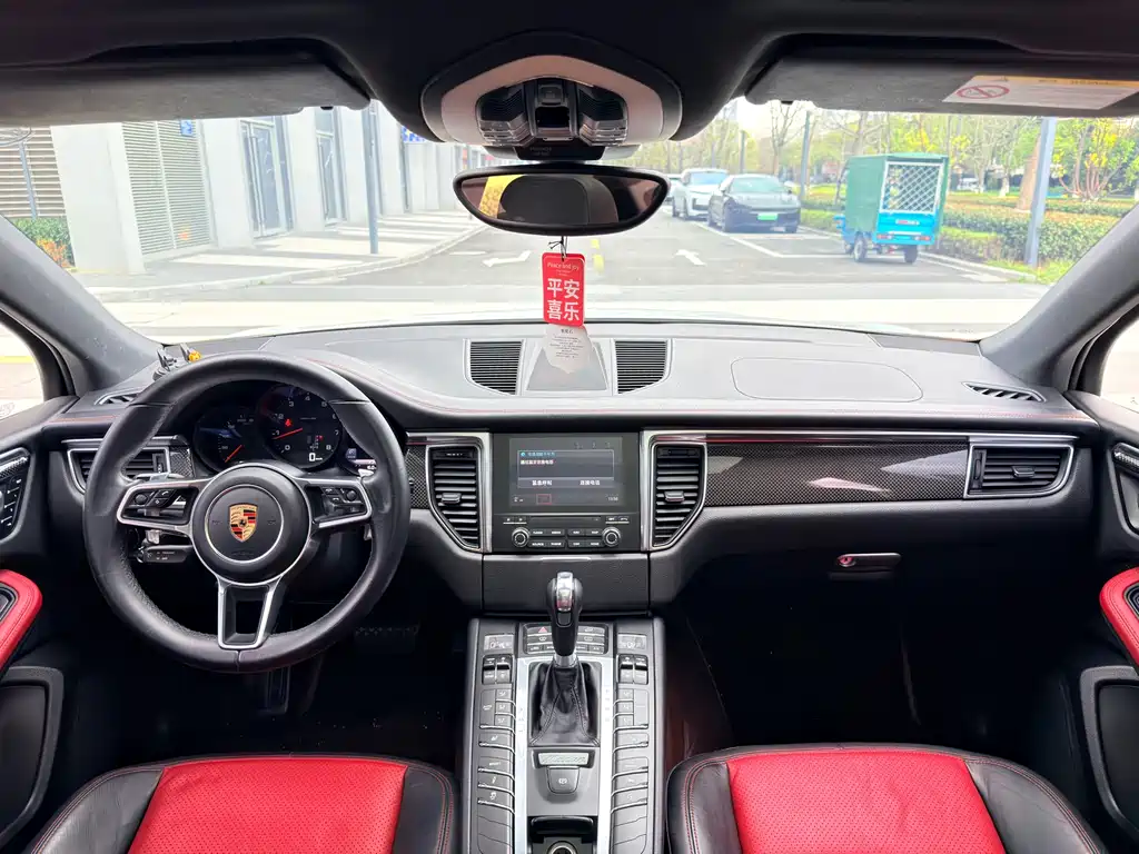 Macan 2.0T 2017 Model