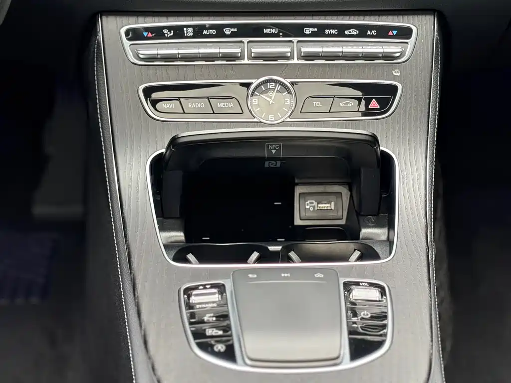Mercedes-Benz E-Class 2020 E 260 L Sport