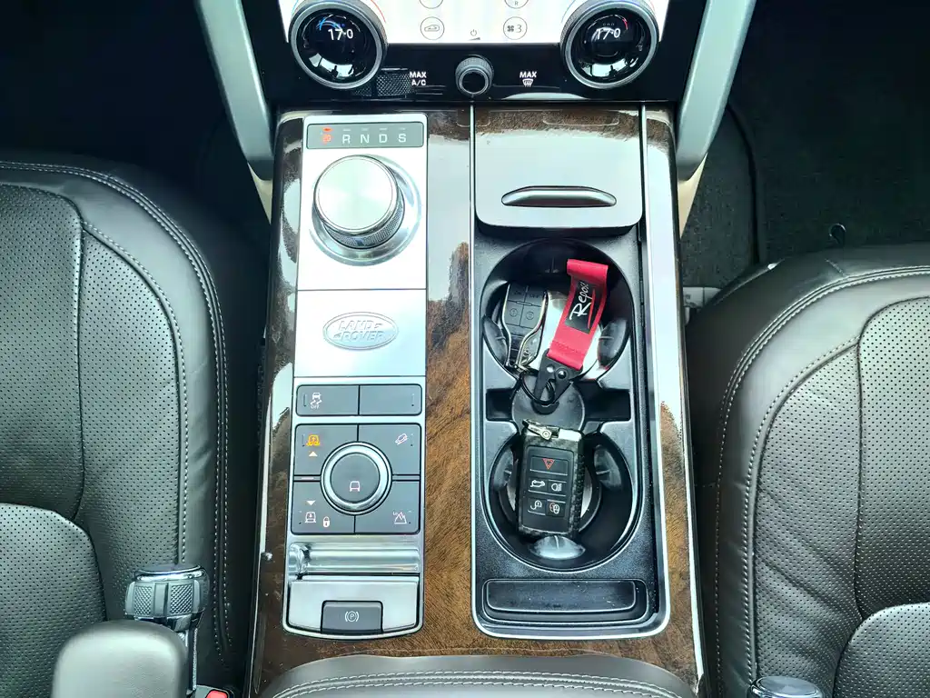 Range Rover 2020 3.0 L6 Heritage Edition
