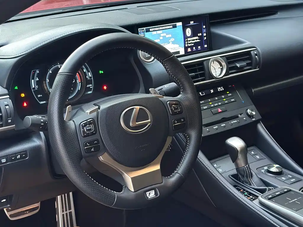 Lexus RC 300 F SPORT 2018