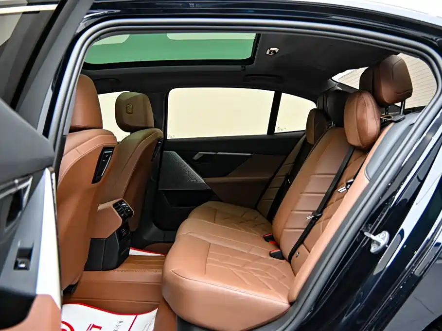 BMW 5 Series 2024 530Li Luxury Line M Sport Package