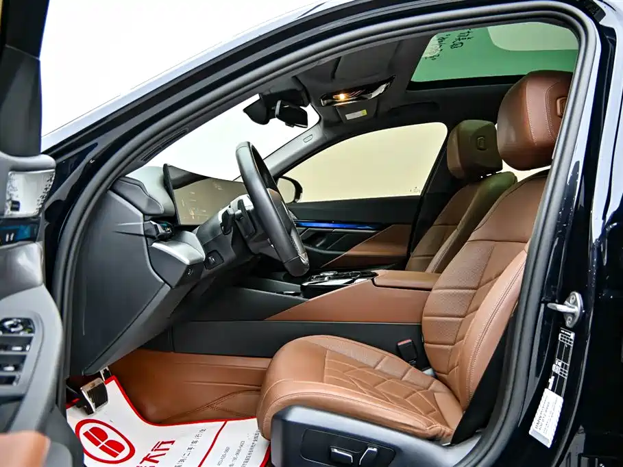BMW 5 Series 2024 530Li Luxury Line M Sport Package
