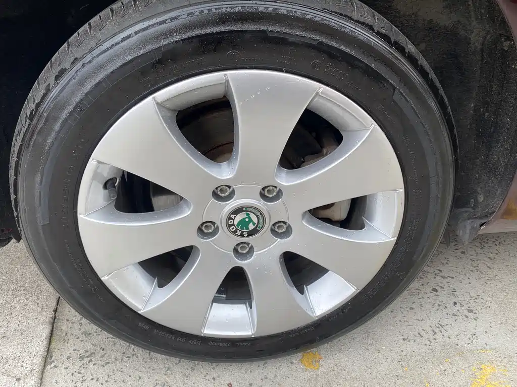 Skoda Superb 2010 1.4TSI DSG Elegance