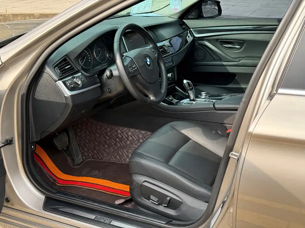 BMW 5 Series 2013 520Li Classic Edition