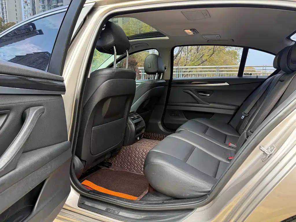 BMW 5 Series 2013 520Li Classic Edition