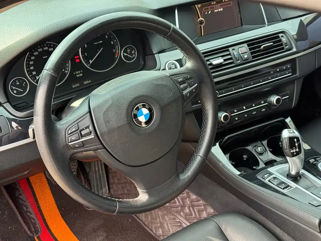 BMW 5 Series 2013 520Li Classic Edition