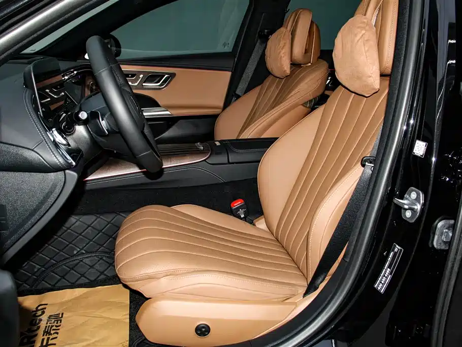 Mercedes-Benz E-Class 2025 E 300 L Luxury