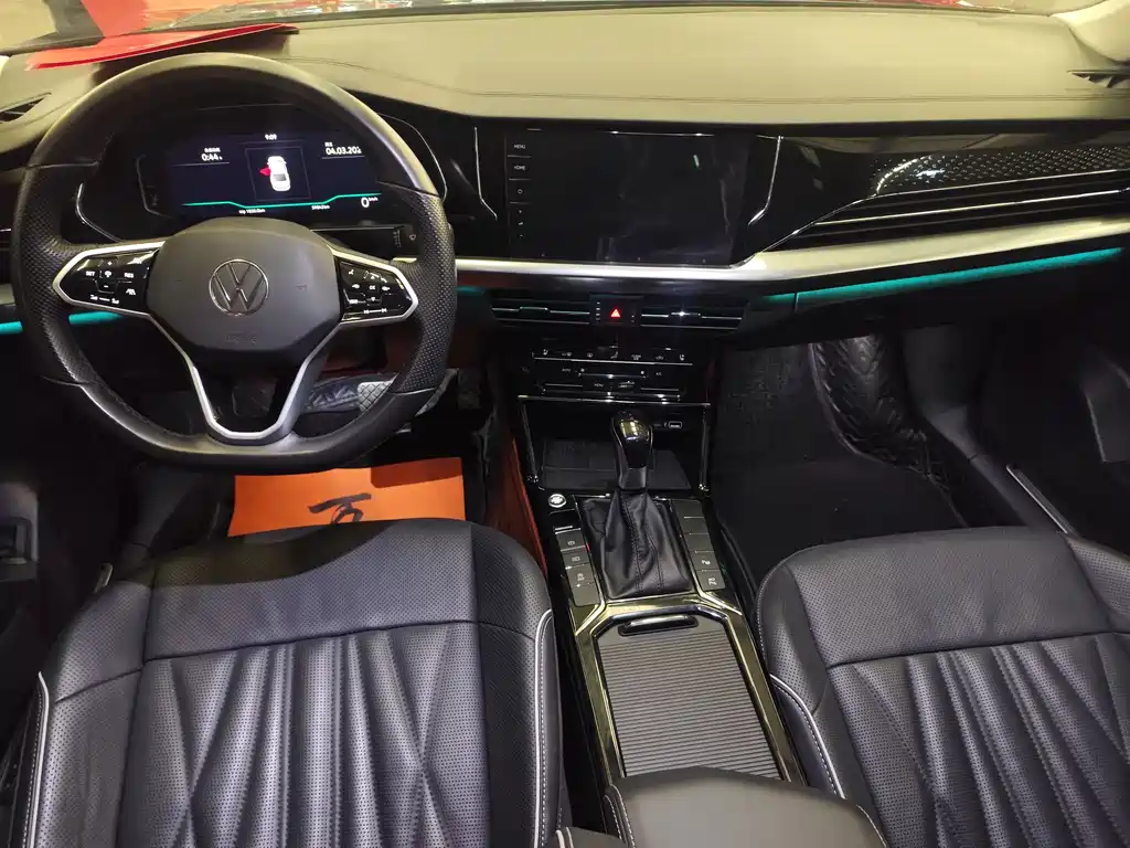 Volkswagen Passat 2023 Facelift 330TSI Luxury Edition