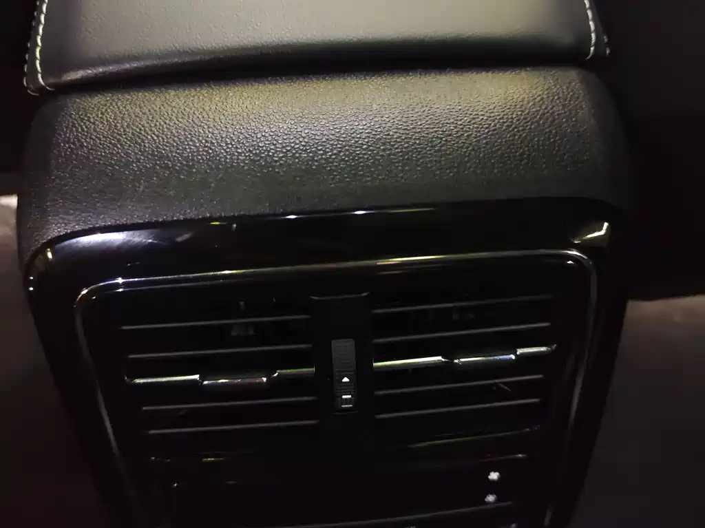 Volkswagen Passat 2023 Facelift 330TSI Luxury Edition