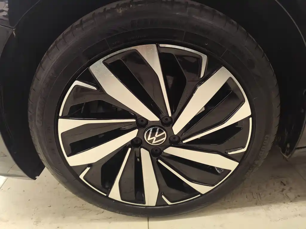 Volkswagen Passat 2023 Facelift 330TSI Luxury Edition