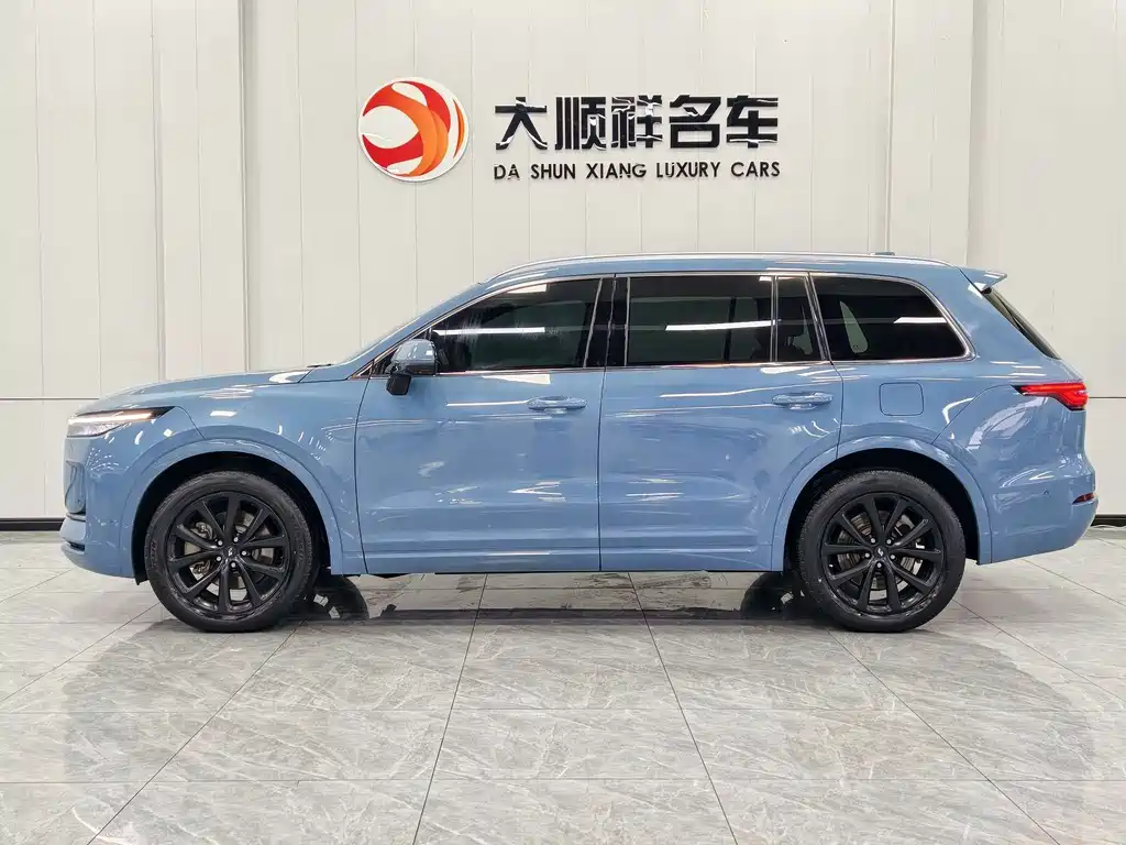 Li ONE 2021 Extended Range 6-Seater Edition