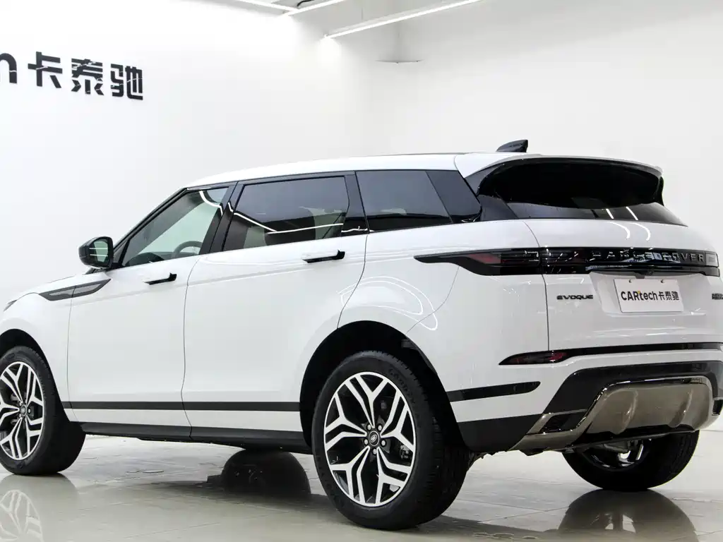 Range Rover Evoque L 2024 SE