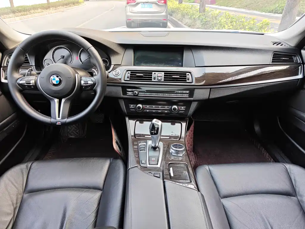 BMW 5 Series 2013 530Li Luxury Edition