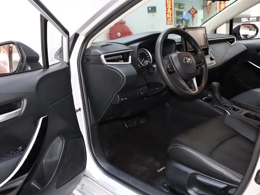 Toyota Corolla 2021 Hybrid 1.8L E-CVT Pioneer Edition