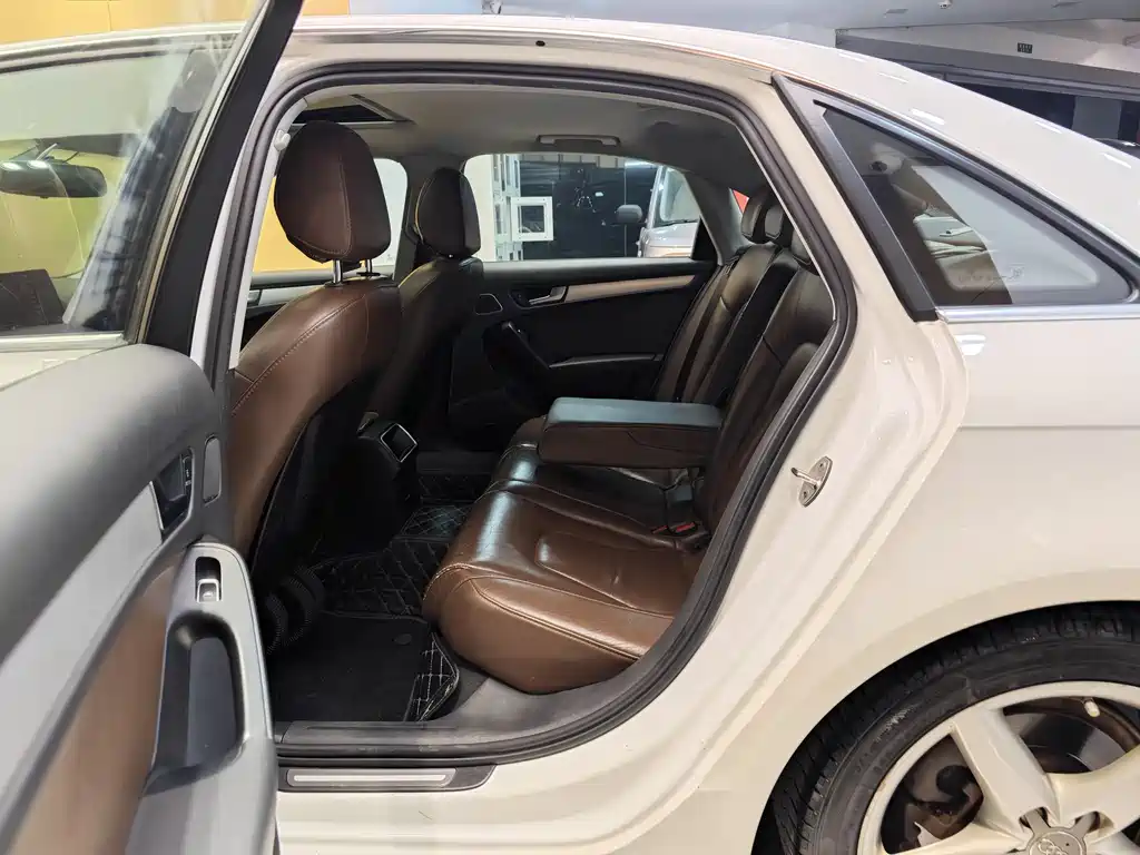 Audi A4L 2013 35 TFSI Automatic Standard