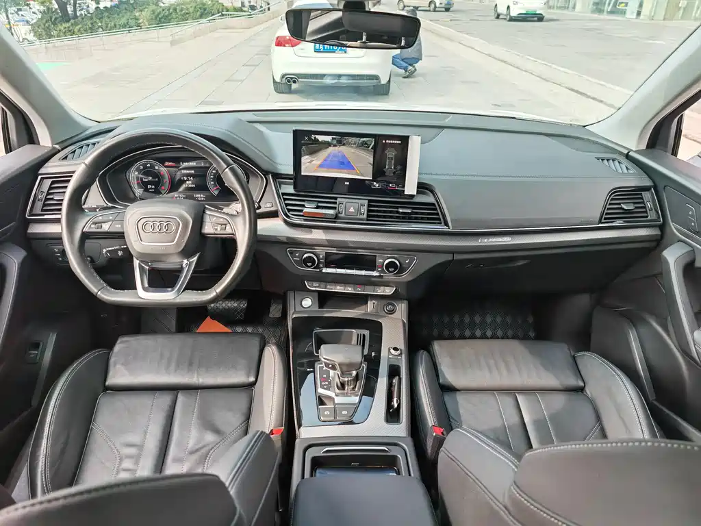 Audi Q5L 2022 40T Luxury Dynamic Edition