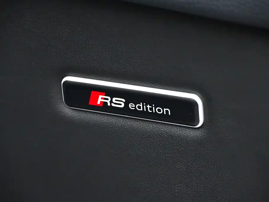 Audi A4L 2022 40 TFSI quattro RS Sport Edition