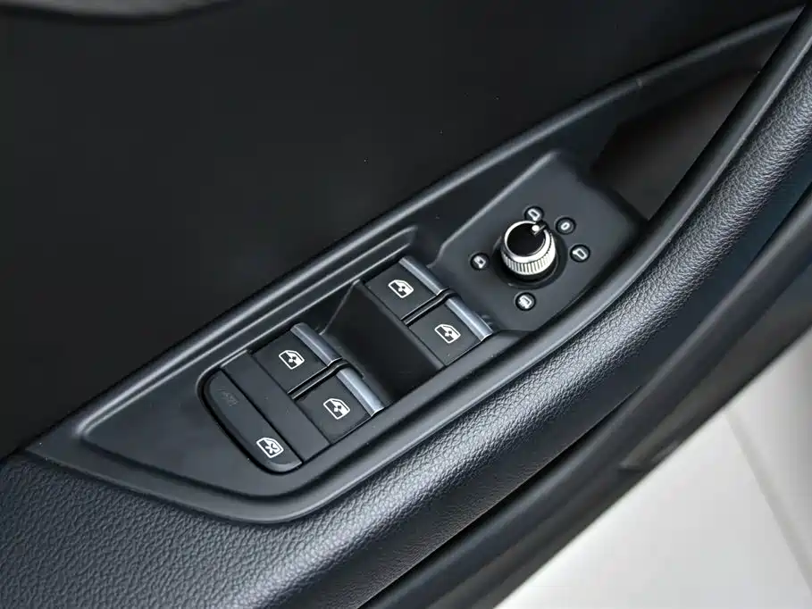 Audi A4L 2022 40 TFSI quattro RS Sport Edition