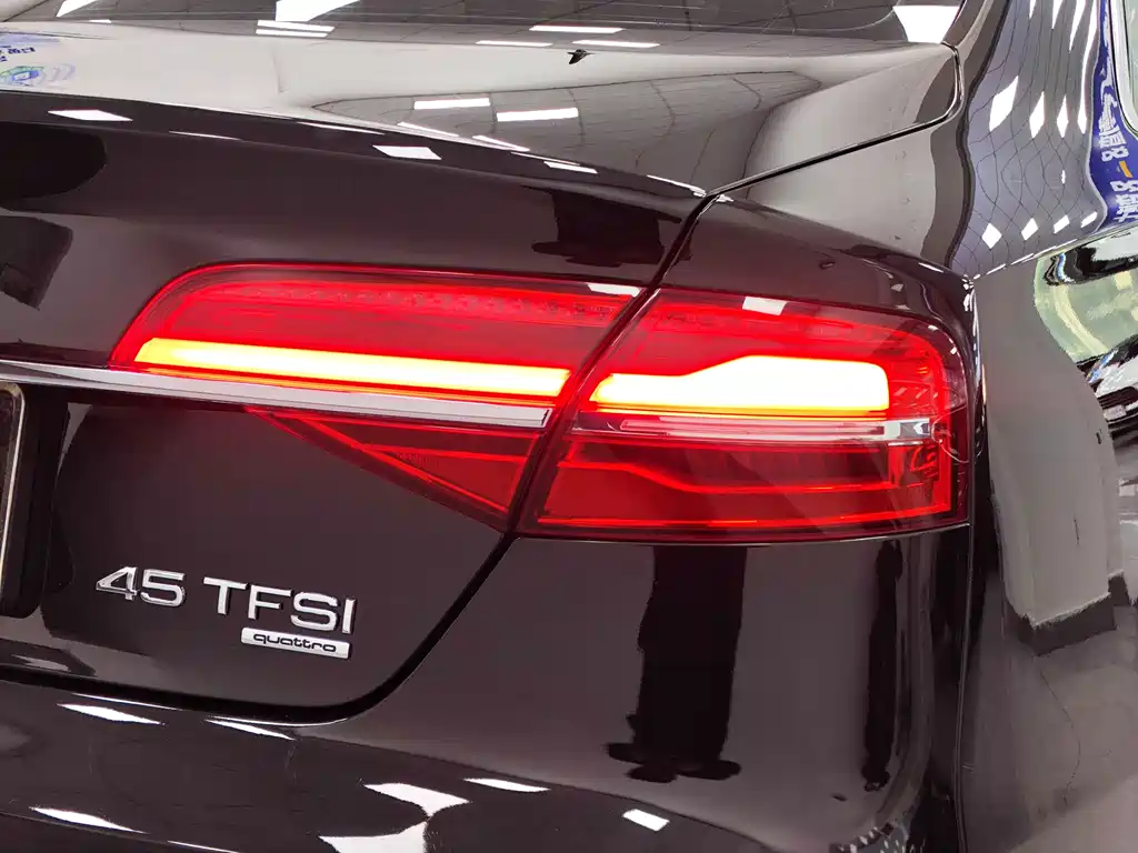 Audi A8L 45 TFSI quattro