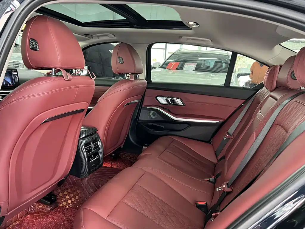 BMW 3 Series 2023 325Li xDrive M Sport Package