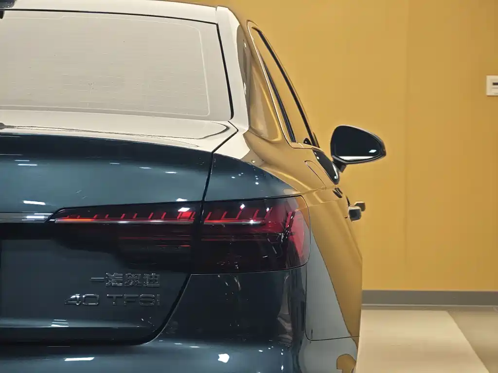 Audi A4L 2023 40 TFSI Fashion Dynamic