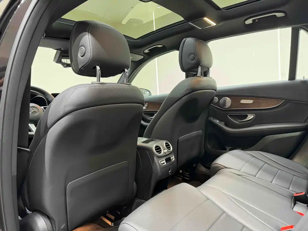 Mercedes-Benz GLC 2020 GLC 300 L 4MATIC Luxury