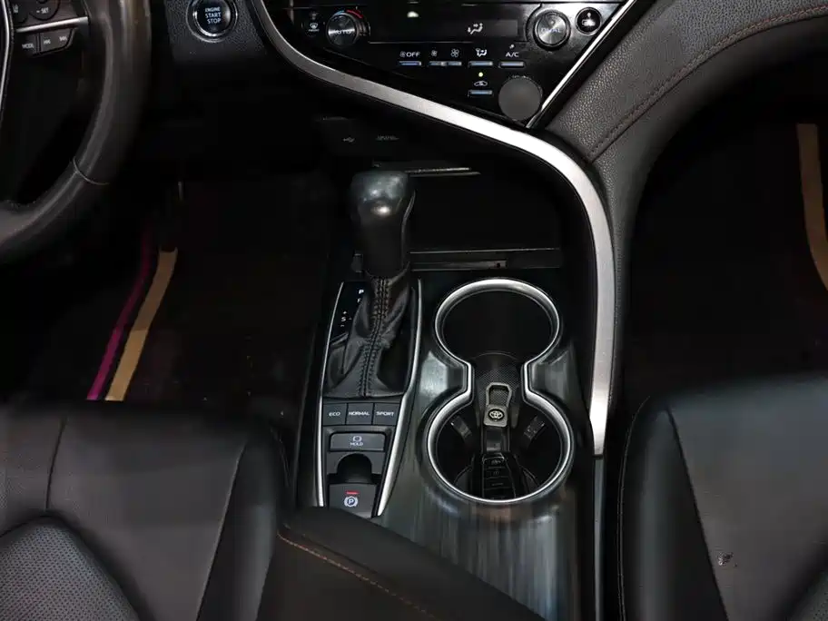 Camry 2021 2.5G Luxury Edition