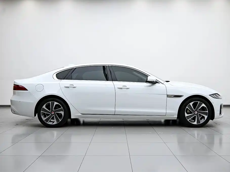 Jaguar XFL 2023 XFL 2.0T P200 RWD Elite Luxury Edition