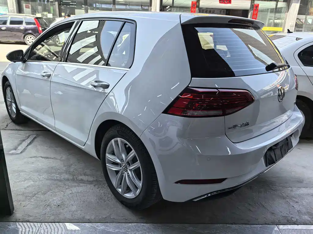 Volkswagen Golf 2018 1.6L Automatic Comfort