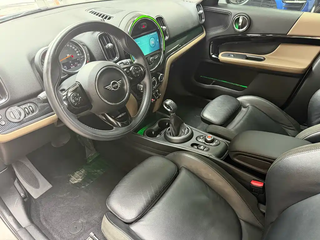 MINI Countryman 2018 1.5T COOPER ALL4 Artist