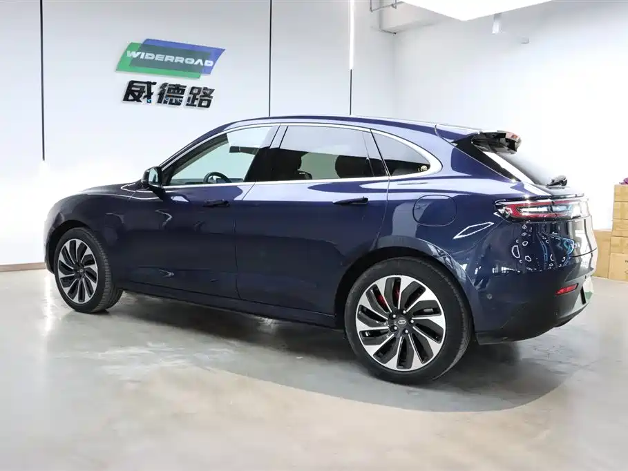 AITO M5 2022 EREV AWD Ultimate Edition