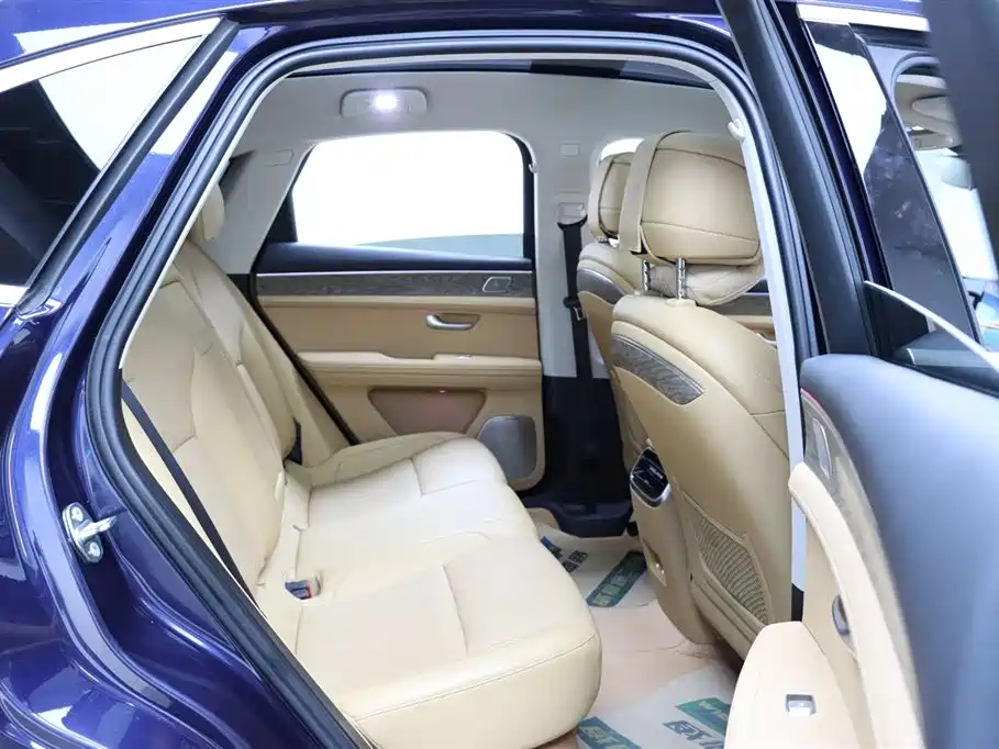 AITO M5 2022 EREV AWD Ultimate Edition