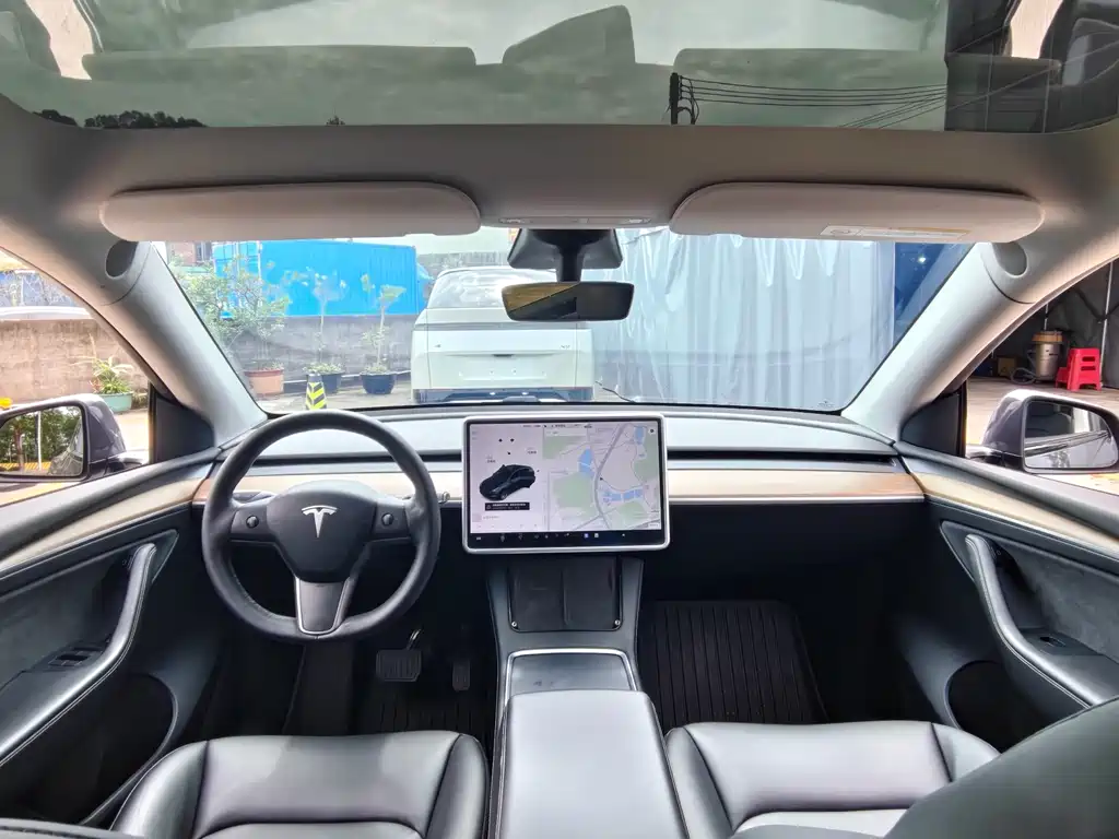 Tesla Model Y 2021 Long Range AWD