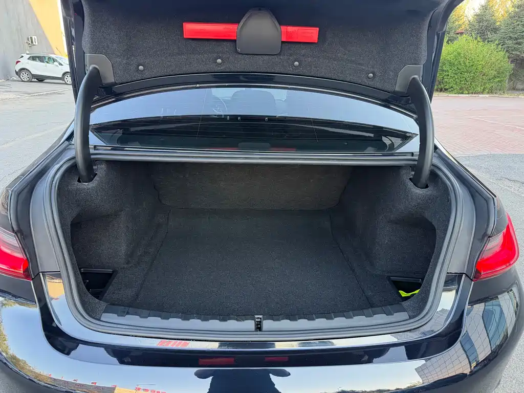 BMW 3 Series 2023 320Li M Sport Package