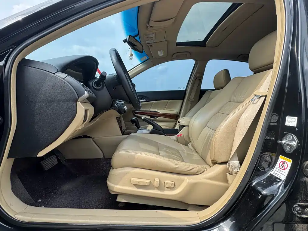 Honda Accord 2012 2.0L EX Navi