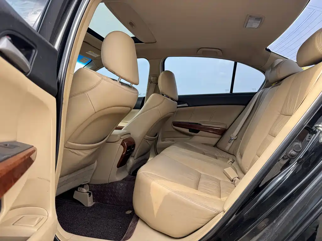 Honda Accord 2012 2.0L EX Navi
